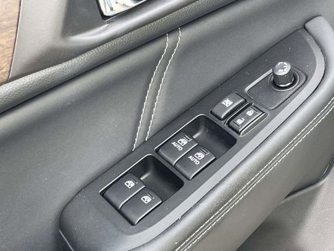 Used 2019 Subaru Outback 3.6R Limited w/ Popular Package #2 image 16