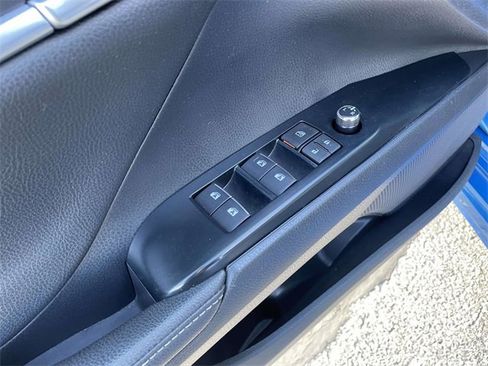 Used 2019 Toyota Camry XSE image 18