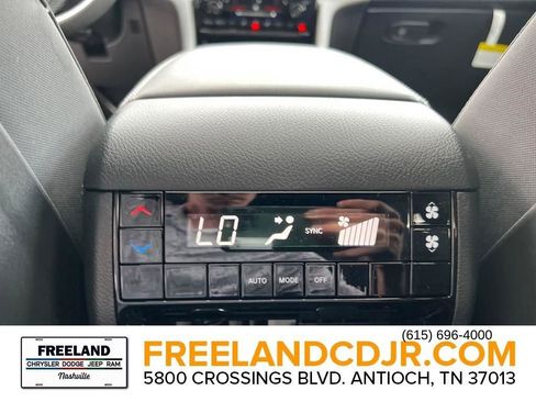 New 2025 Jeep Grand Cherokee L Laredo w/ Luxury Tech Group I image 21