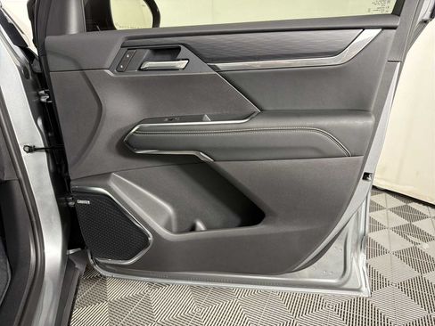 New 2026 GMC Acadia Elevation FWD image 11