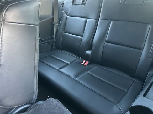 Used 2023 Ford Explorer XLT w/ Equipment Group 202A AWD/4WD image 14