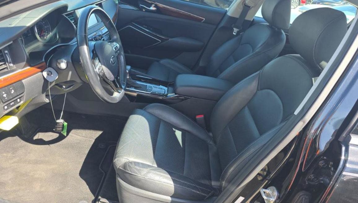 Used 2019 Kia Cadenza Premium FWD image 9