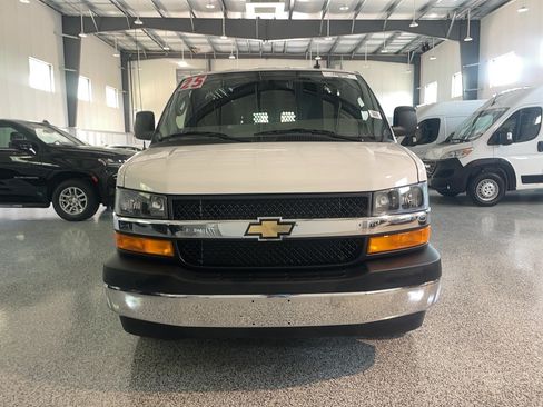 Used 2025 Chevrolet Express 2500 w/ Driver Convenience Package RWD image 3