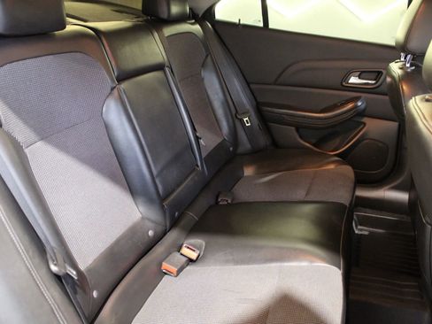 Used 2015 Chevrolet Malibu LT image 12