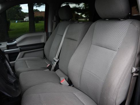 Used 2017 Ford F150 XLT w/ Equipment Group 302A Luxury AWD/4WD image 14
