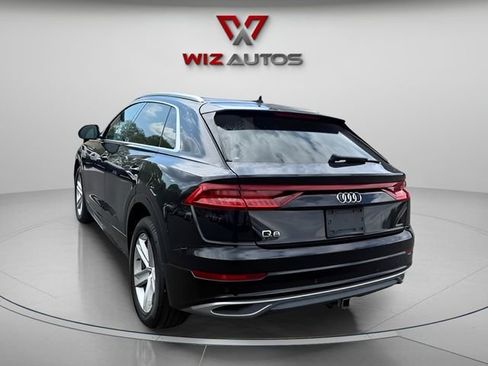 Used 2019 Audi Q8 Premium w/ Convenience Package AWD/4WD image 4