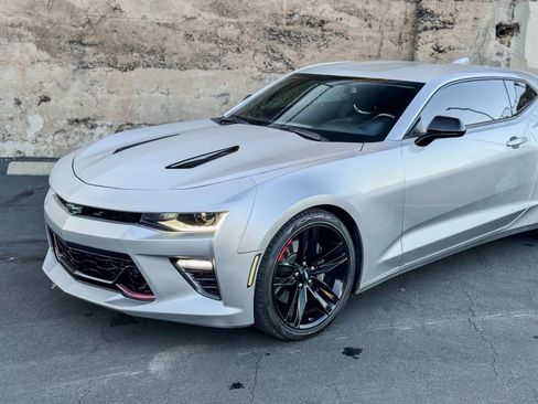Used 2018 Chevrolet Camaro SS w/ Redline Edition image 9