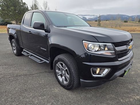 Used 2015 Chevrolet Colorado Z71 image 3