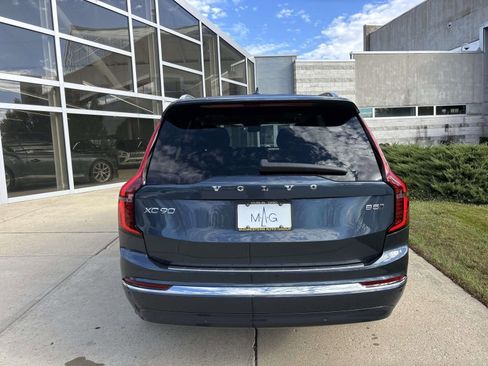 Used 2026 Volvo XC90 B5 Plus w/ Protection Package Premier AWD/4WD image 6
