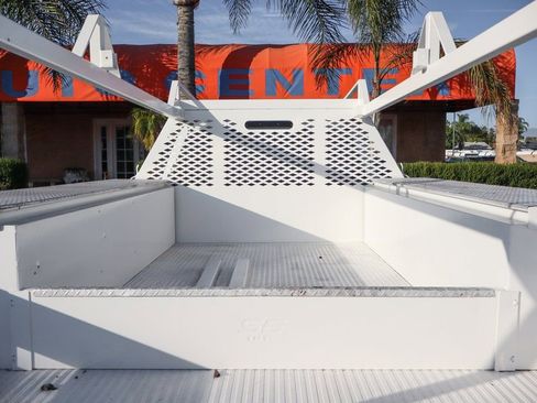 Used 2021 Ford F550 XL image 8