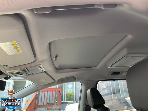 Used 2018 Honda Odyssey Touring image 23