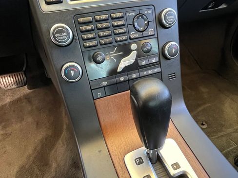 Used 2009 Volvo S80 3.2 image 21