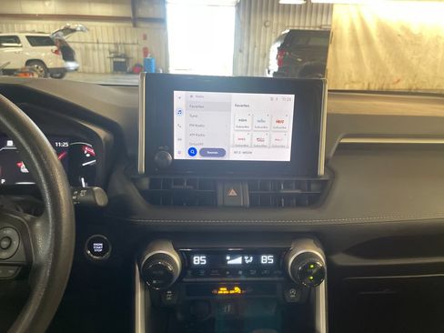 Certified 2024 Toyota RAV4 XLE AWD/4WD image 18