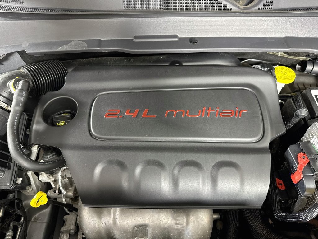 Used 2022 Jeep Compass Latitude w/ Sun and Sound Group AWD/4WD image 31