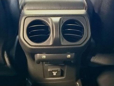Used 2024 Jeep Wrangler Unlimited Sahara w/ Safety Group AWD/4WD image 27