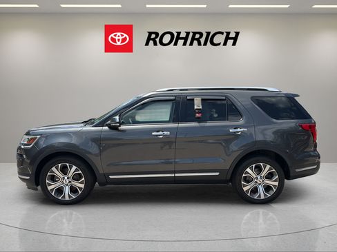 Used 2018 Ford Explorer Platinum AWD/4WD image 9