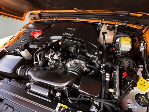 Used 2021 Jeep Wrangler Unlimited Rubicon image 32