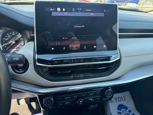 Certified 2022 Jeep Compass Limited image 21