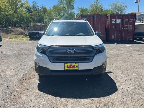 New 2026 Subaru Forester Touring AWD/4WD image 3