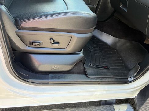Used 2017 RAM 2500 Laramie w/ Convenience Group AWD/4WD image 44
