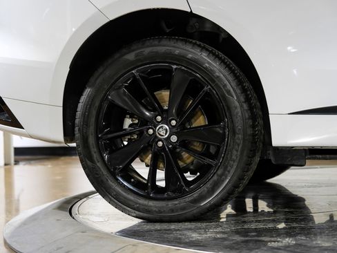 Used 2024 Jaguar F-PACE R-Dynamic S AWD/4WD image 67
