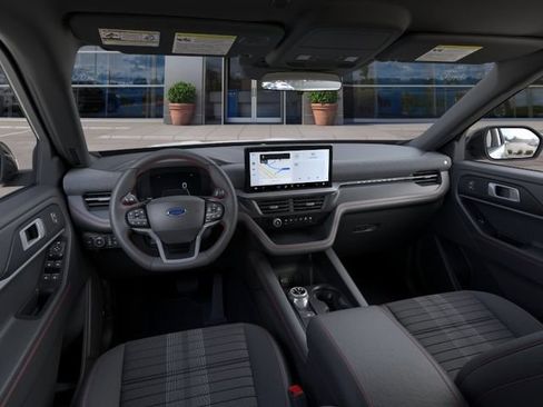 Used 2026 Ford Explorer ST-Line w/ ST-Line Street Pack AWD/4WD image 9