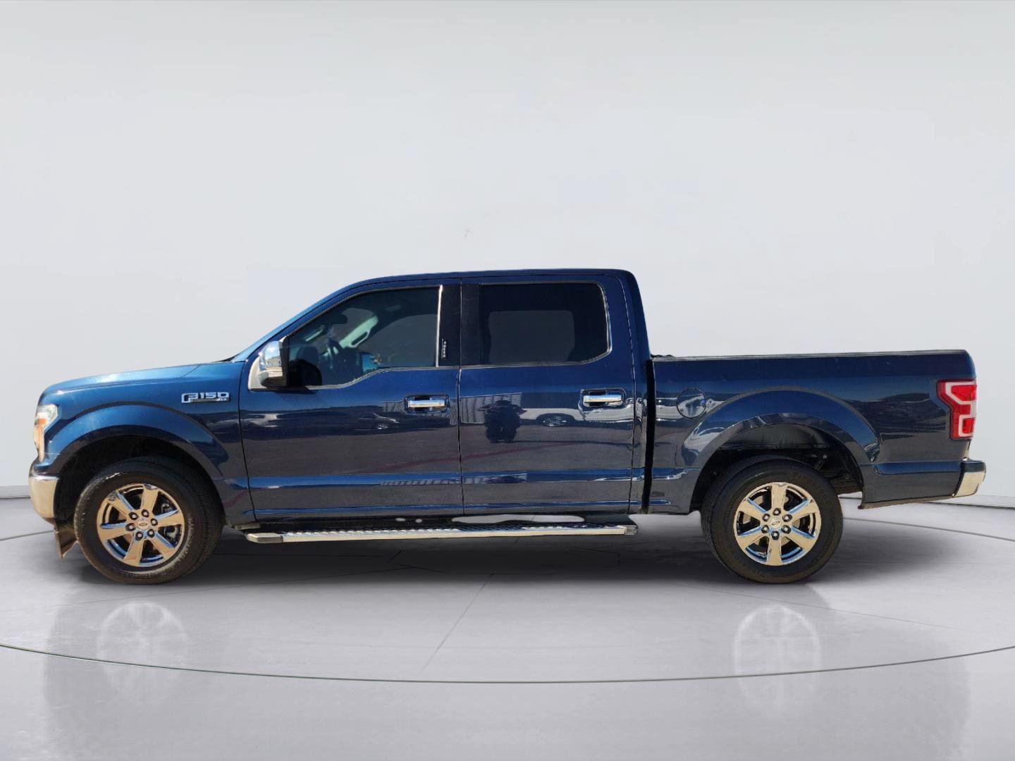Used 2020 Ford F150 XLT w/ Equipment Group 302A Luxury RWD image 4