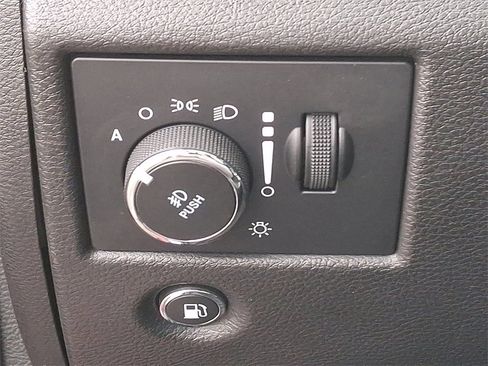 Used 2021 Jeep Grand Cherokee Limited w/ Premium Lighting Group image 26