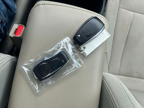 Used 2022 Subaru Legacy Premium AWD/4WD image 35