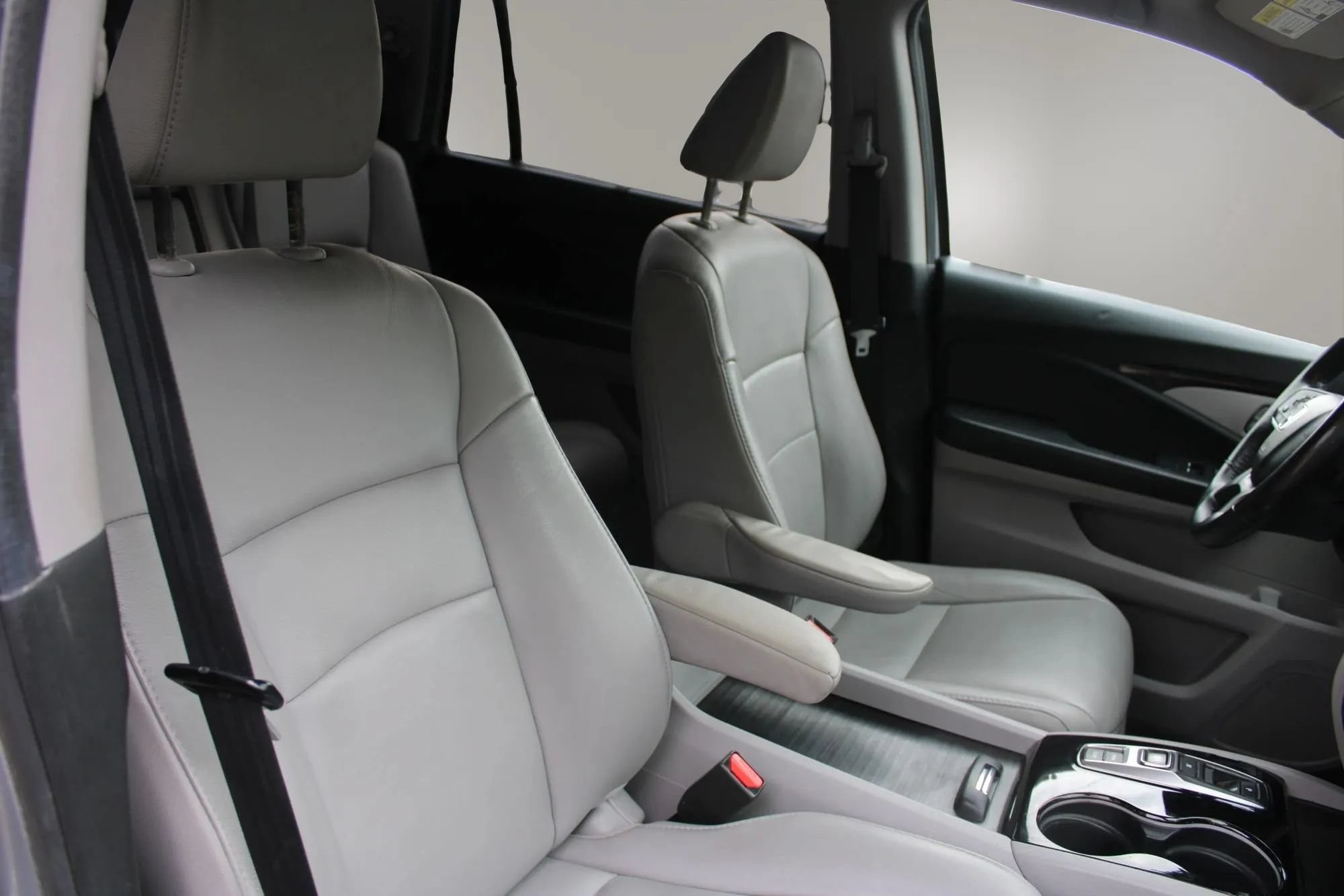 Used 2020 Honda Pilot Touring image 24