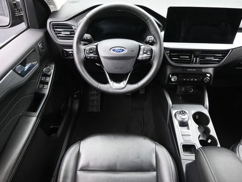 Used 2023 Ford Escape Platinum image 14