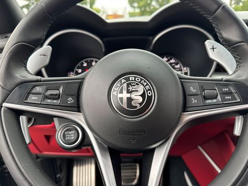 Used 2019 Alfa Romeo Stelvio Ti Sport w/ Quick Order Package 22S Sport AWD/4WD image 10