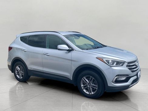 Used 2017 Hyundai Santa Fe Sport FWD image 1