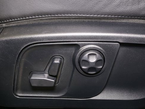 Used 2020 Maserati Levante S GranSport image 47