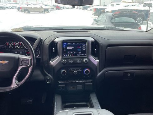 Used 2022 Chevrolet Silverado 2500 LT w/ Convenience Package image 18