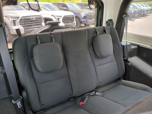 Used 2019 Jeep Wrangler Sport AWD/4WD image 13