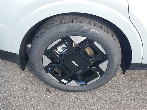 New 2026 Kia Carnival EX image 40