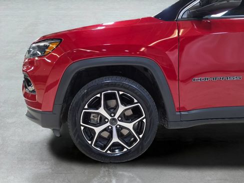 Used 2025 Jeep Compass Limited AWD/4WD image 25