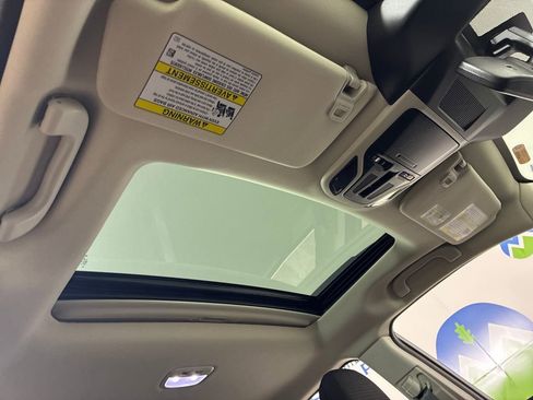 Used 2025 Subaru Outback Premium w/ Popular Package #1A image 31