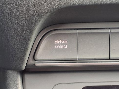 Used 2018 Audi Q3 2.0T Premium Plus image 12