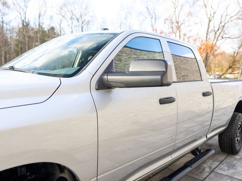 Used 2013 RAM 2500 Tradesman w/ Chrome Appearance Group image 12