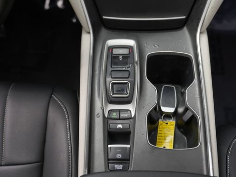 Used 2018 Honda Accord EX image 39