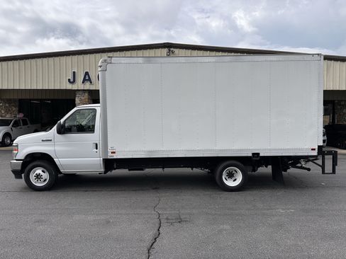 Certified 2026 Ford E-450 and Econoline 450 Super Duty w/ Power Equipment Group RWD image 1