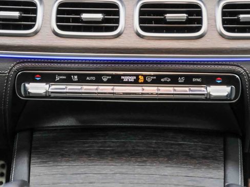 Certified 2022 Mercedes-Benz GLS 450 4MATIC image 16