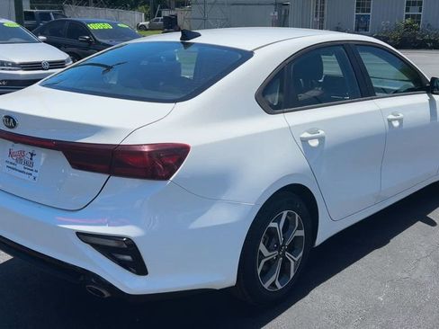 Used 2021 Kia Forte LXS FWD image 8