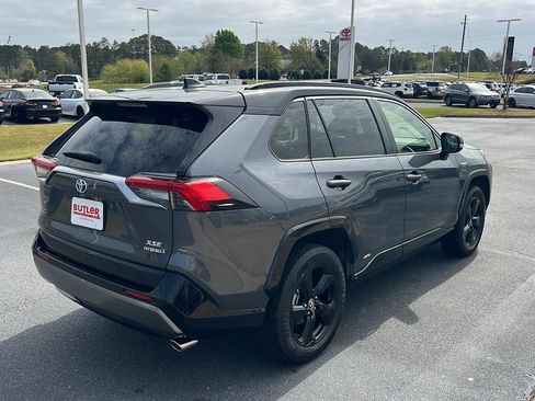 Used 2020 Toyota RAV4 XSE w/ XSE Grade Weather Package image 6