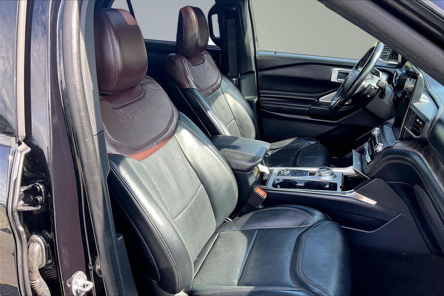 Used 2020 Ford Explorer Platinum w/ Premium Technology Package AWD/4WD image 7