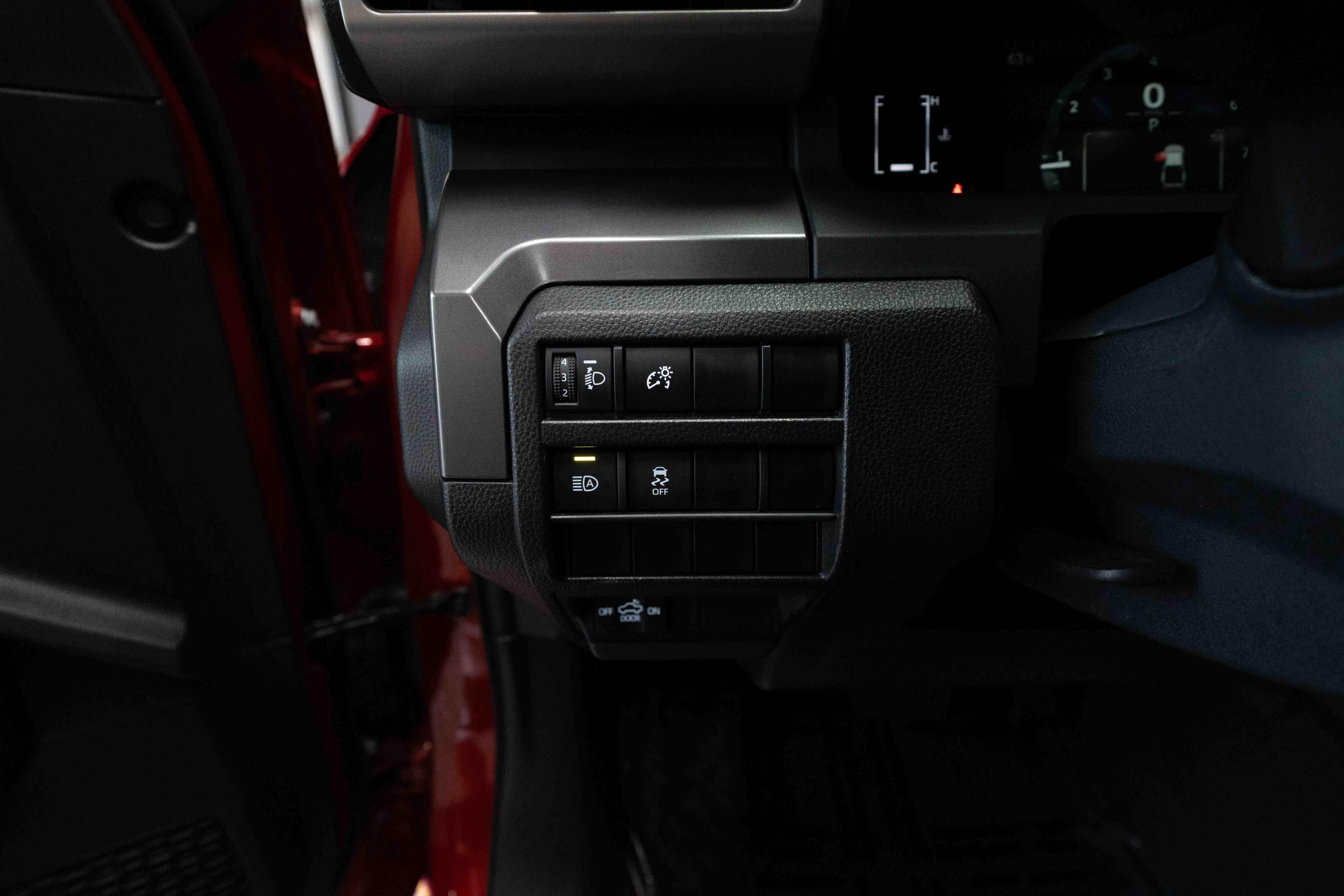 Certified 2026 Toyota Tacoma SR5 AWD/4WD image 12