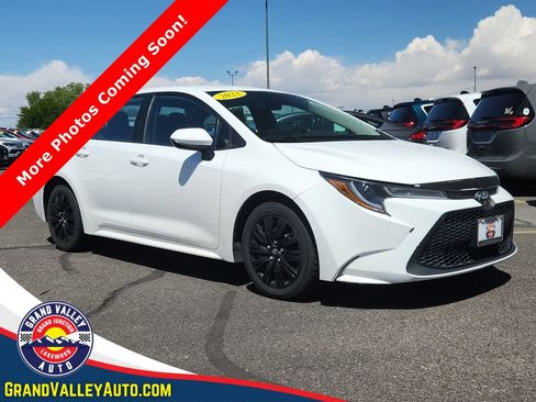 Used 2022 Toyota Corolla LE FWD image 1