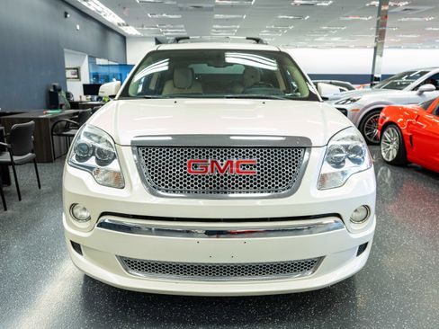 Used 2012 GMC Acadia Denali AWD/4WD image 2
